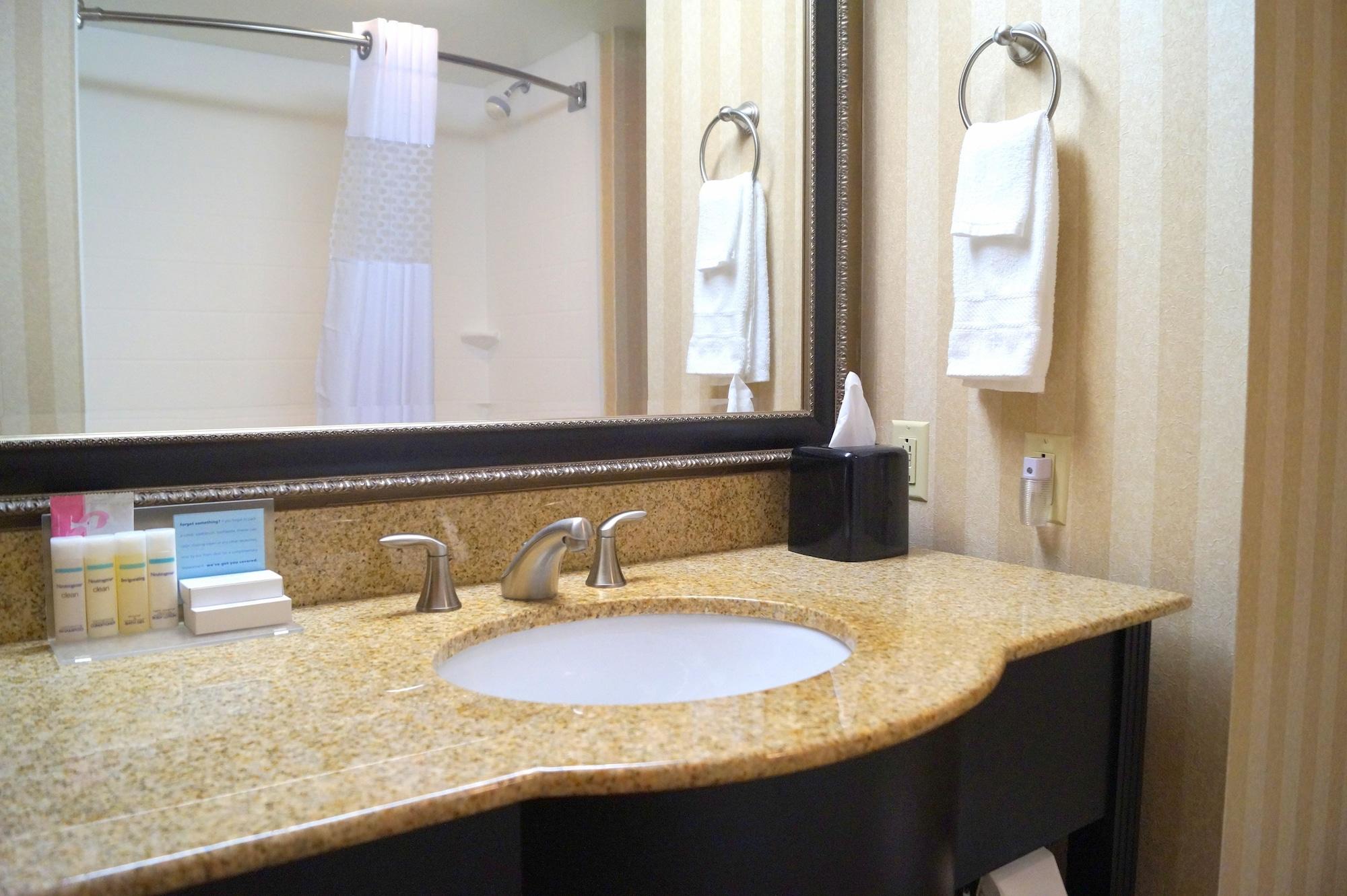 Hampton Inn Алтуна Екстер'єр фото