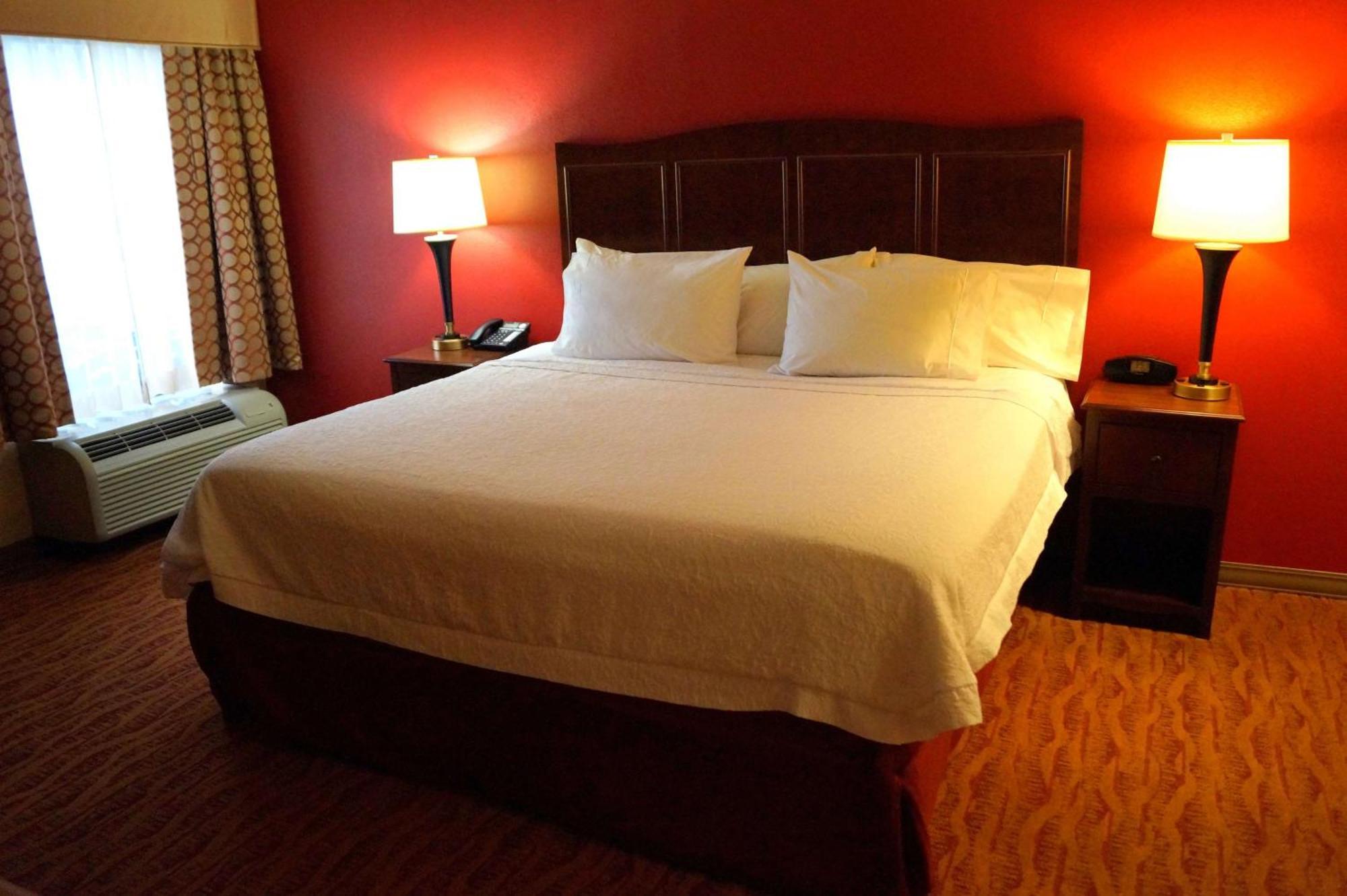 Hampton Inn Алтуна Екстер'єр фото