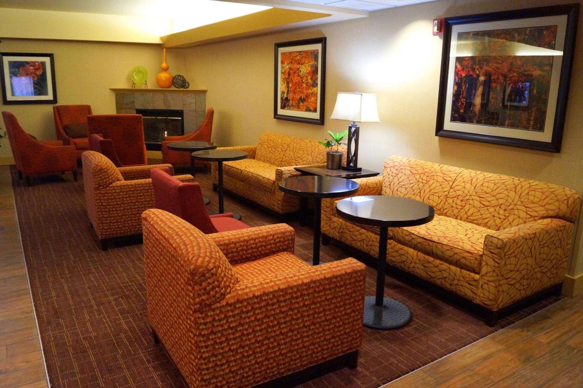 Hampton Inn Алтуна Екстер'єр фото