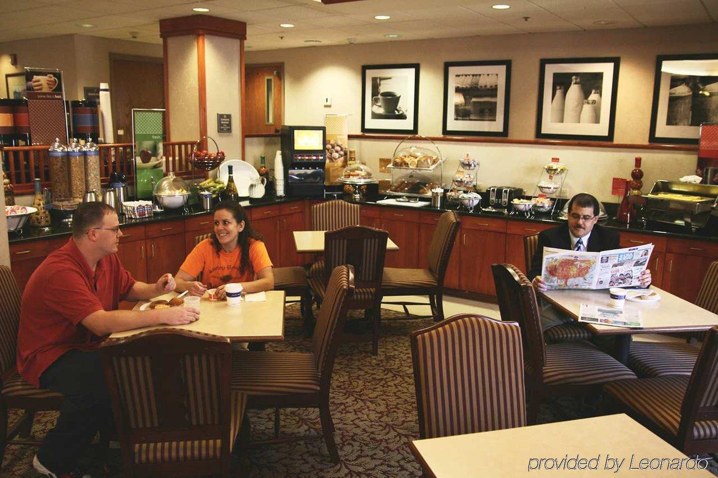 Hampton Inn Алтуна Ресторан фото