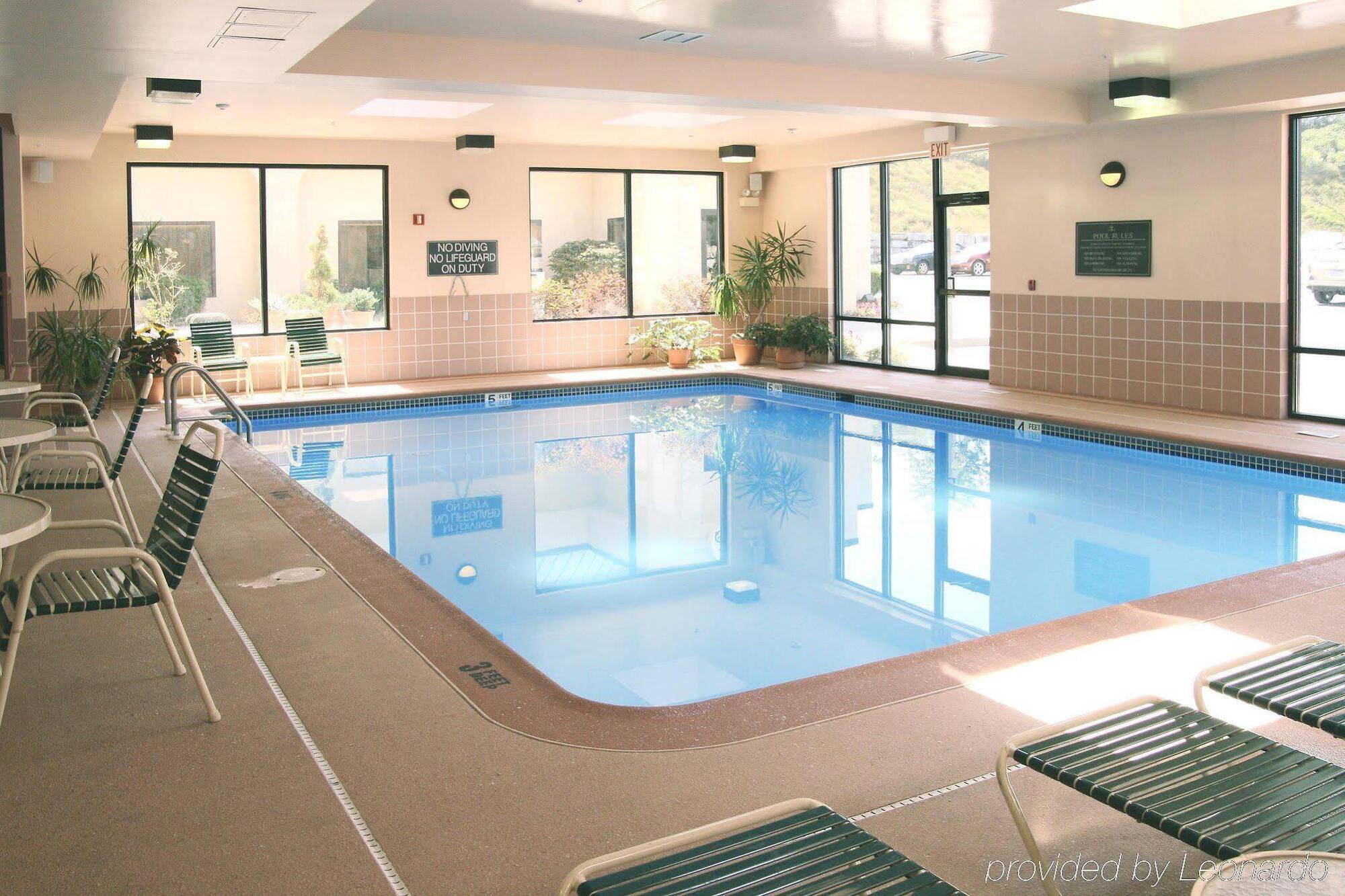 Hampton Inn Алтуна Екстер'єр фото